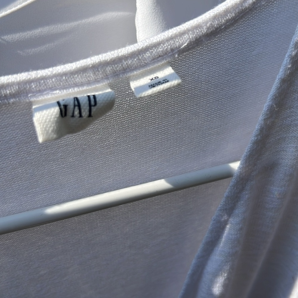 GAP wrap top - Picture 2 of 2